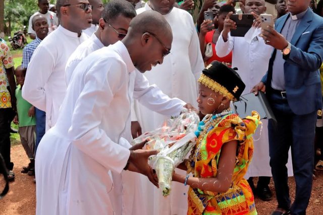 Mgr Tiémelé Eveque