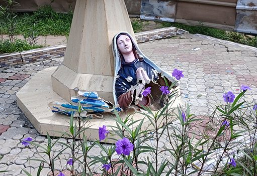 Profanation de la statue de Ste Bernadette : Une musulmane s’engage à réparer l’objet saint détruit